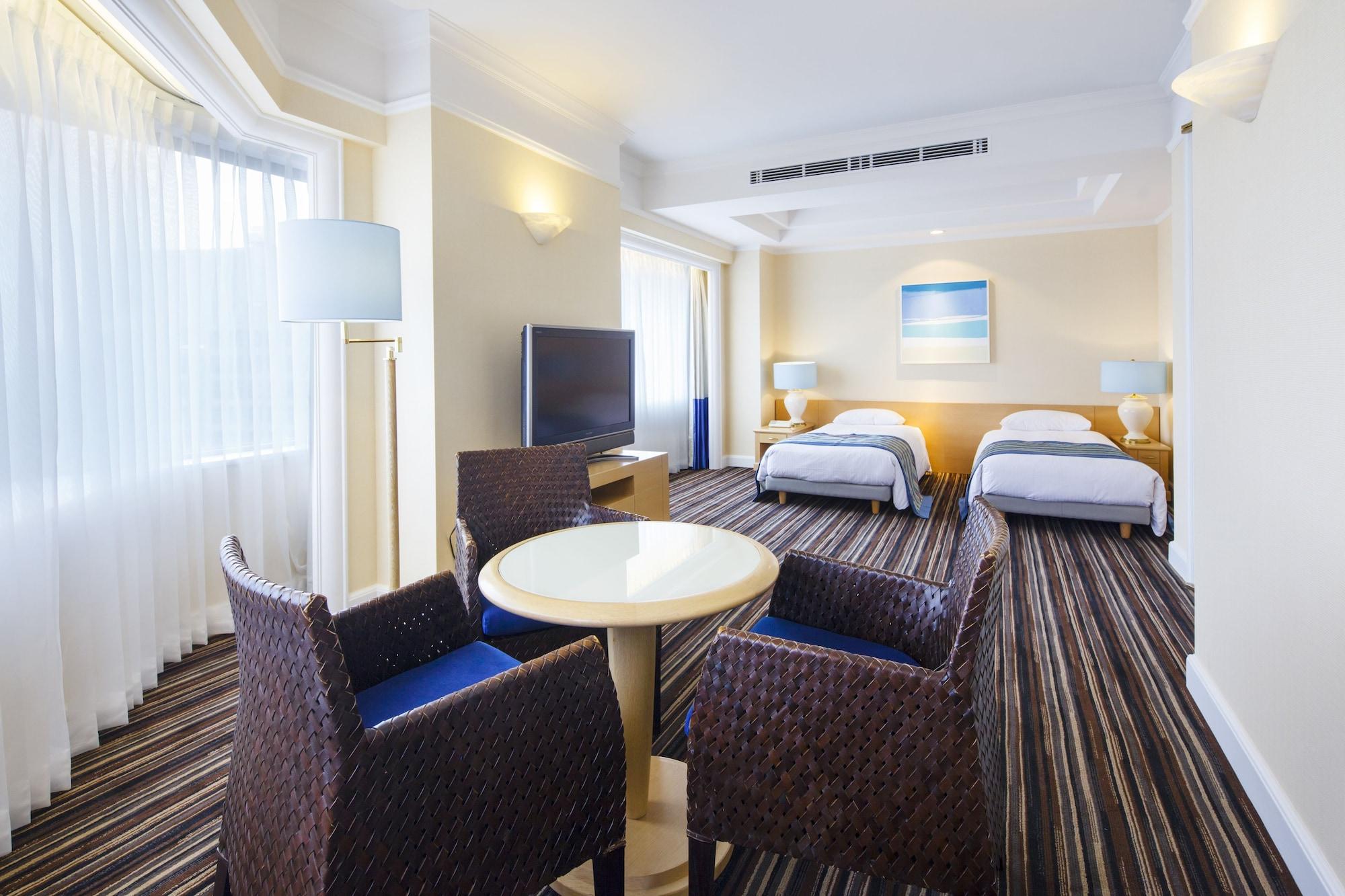 Ana Holiday Inn Tokyo Bay By Ihg Luaran gambar