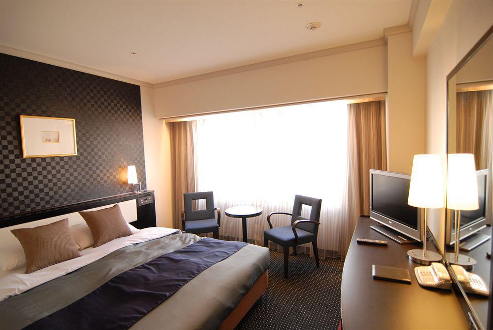 Ana Holiday Inn Tokyo Bay By Ihg Bilik gambar
